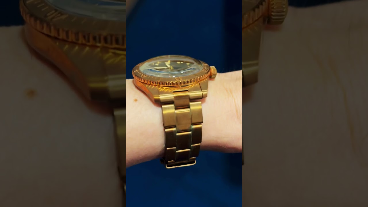 Oris Diver Sixty-five bronze (sepia) #oris #bronze #bronzewatch