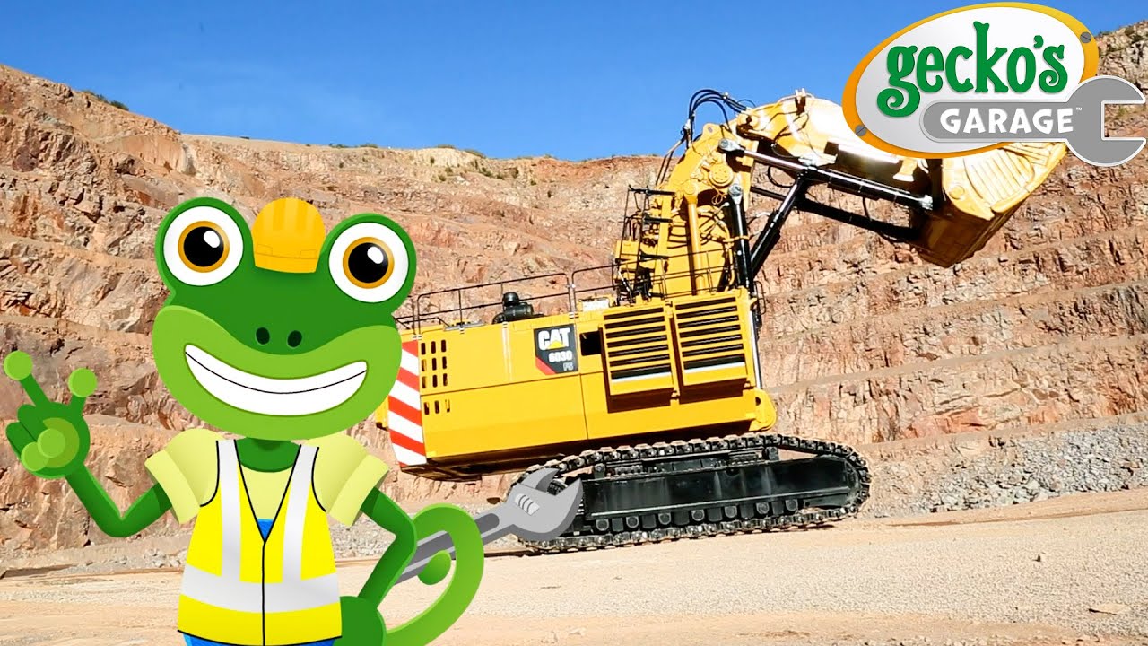 Building a GIANT Excavator with Gecko | Gecko's Garage 🚚 | Cartoons For Kids | Toddler Fun Learning