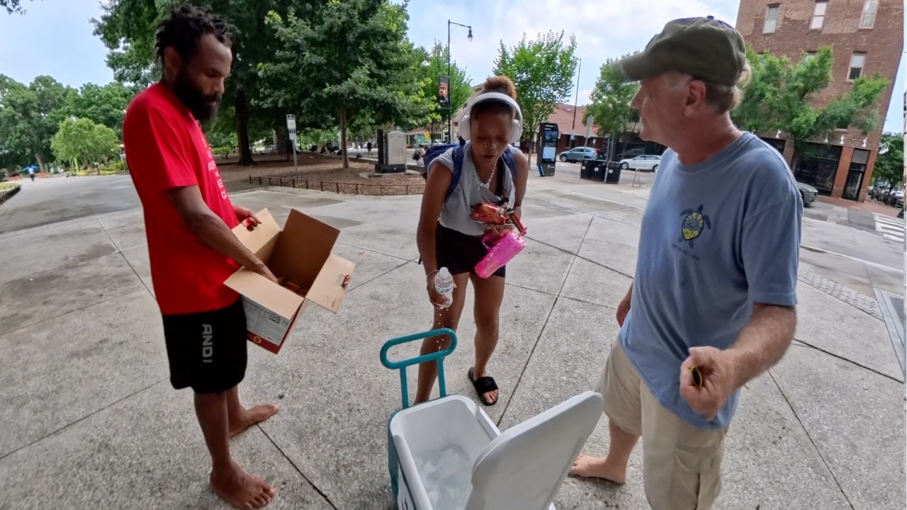 Be the Hands and Feet of Jesus: A Simple Ministry of Ice-Cold Water and Prayer