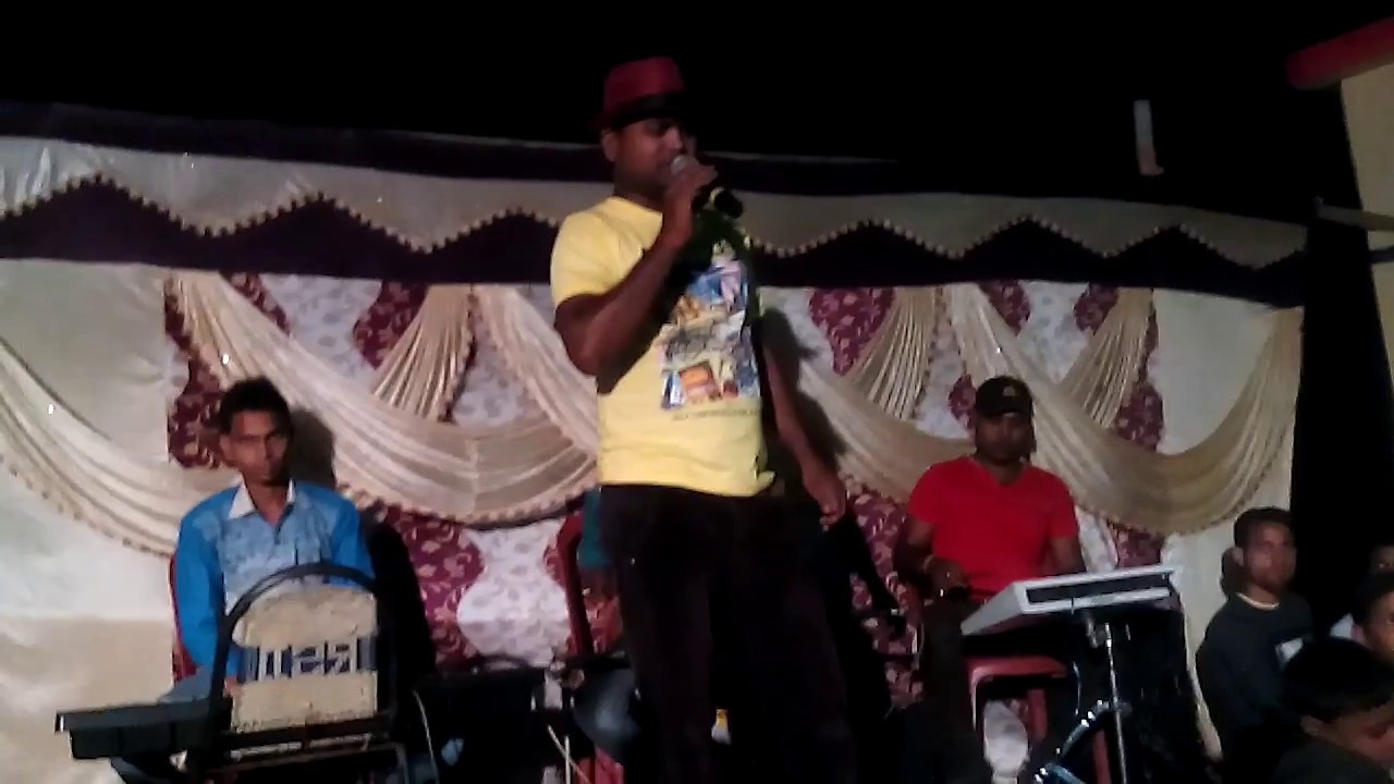 Singer Dhulku khortha stage show please subscribe and like.