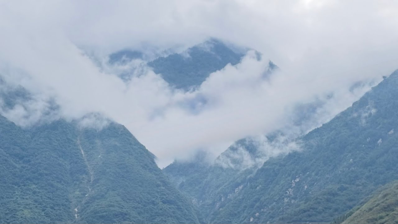 Mountain Thunderstorm Rain for Deep Sleep at Dusk