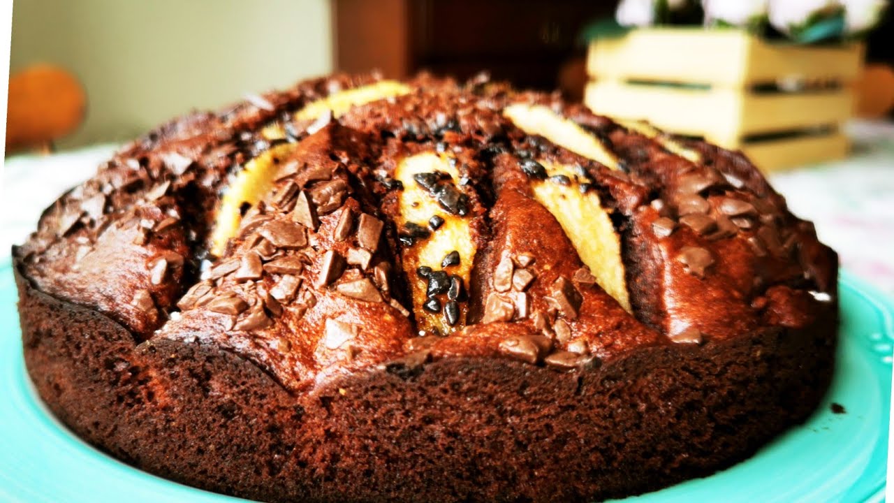 Залейте крушите🍐 с ром и ще получите най-вкусния шоколадов сладкиш.