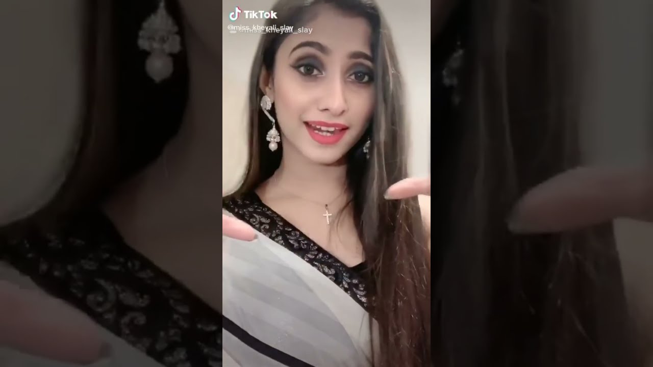 Saree Lover / White Saree / Kheyali Nath