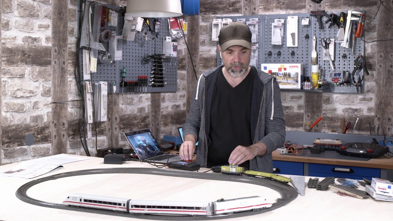 02 - Modellbahn bauen - Mehrzugsteuerung mit der Märklin Mobile Station 2 + Weichen digital schalten