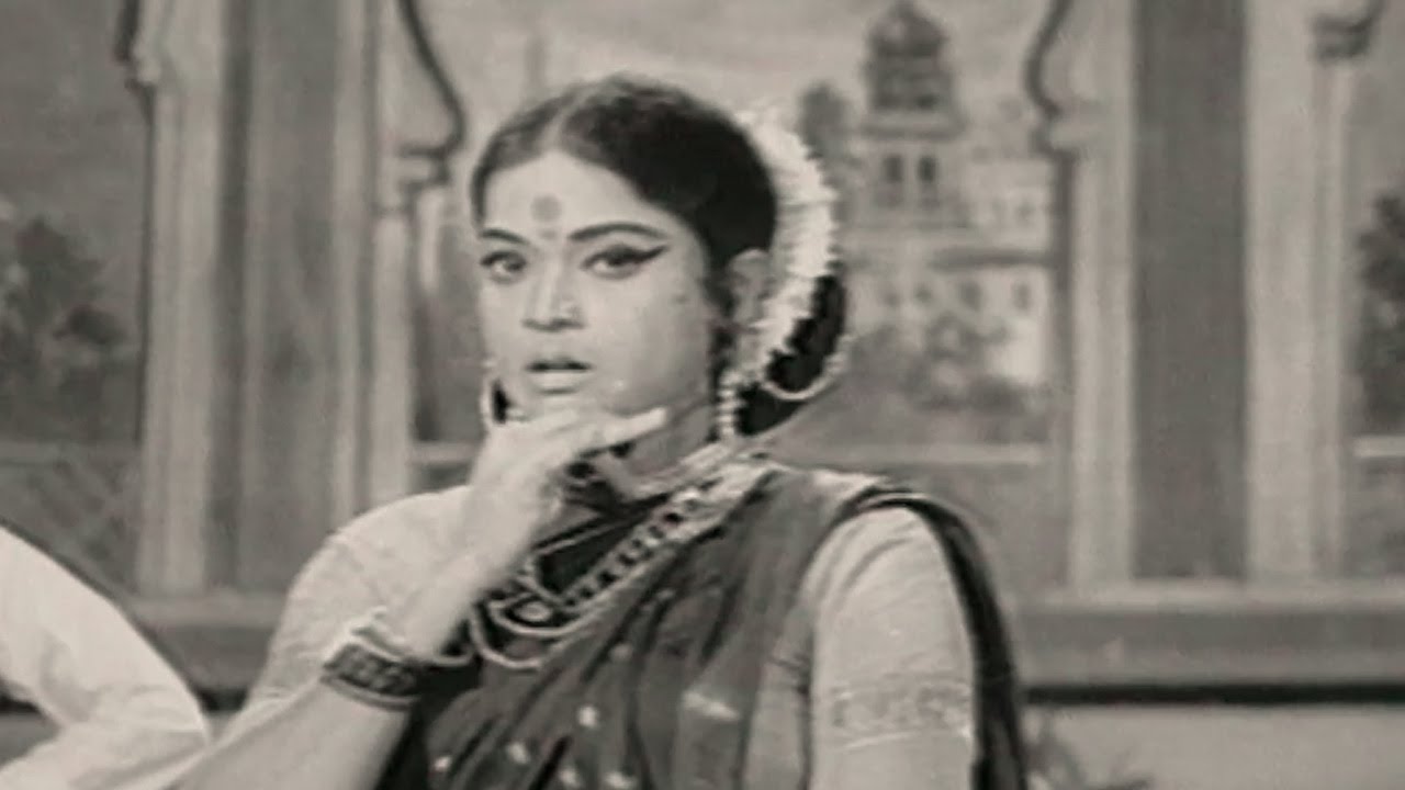 Saanga Patil Ruslat Ka - Nandayala Jaate, Lavani Song