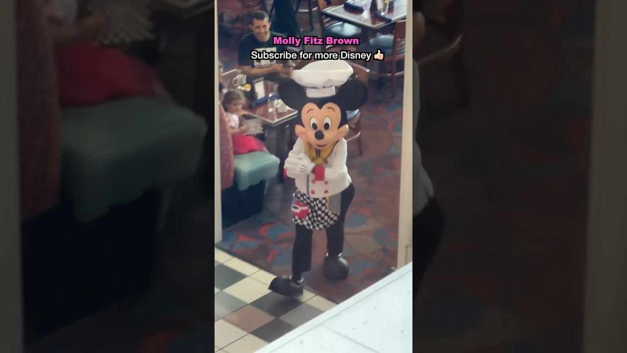 Chef Mickey ❤️ #shorts #disney #chefmickey #mickeymouse #mickey #chef #monorail #vacation #hotel