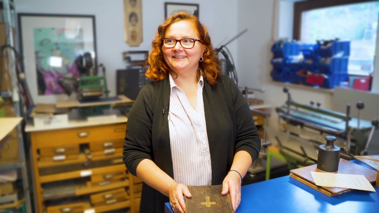 Schätze bewahren mit der Buchbindermeisterin Kerstin Würkert | LOGO Buchversand