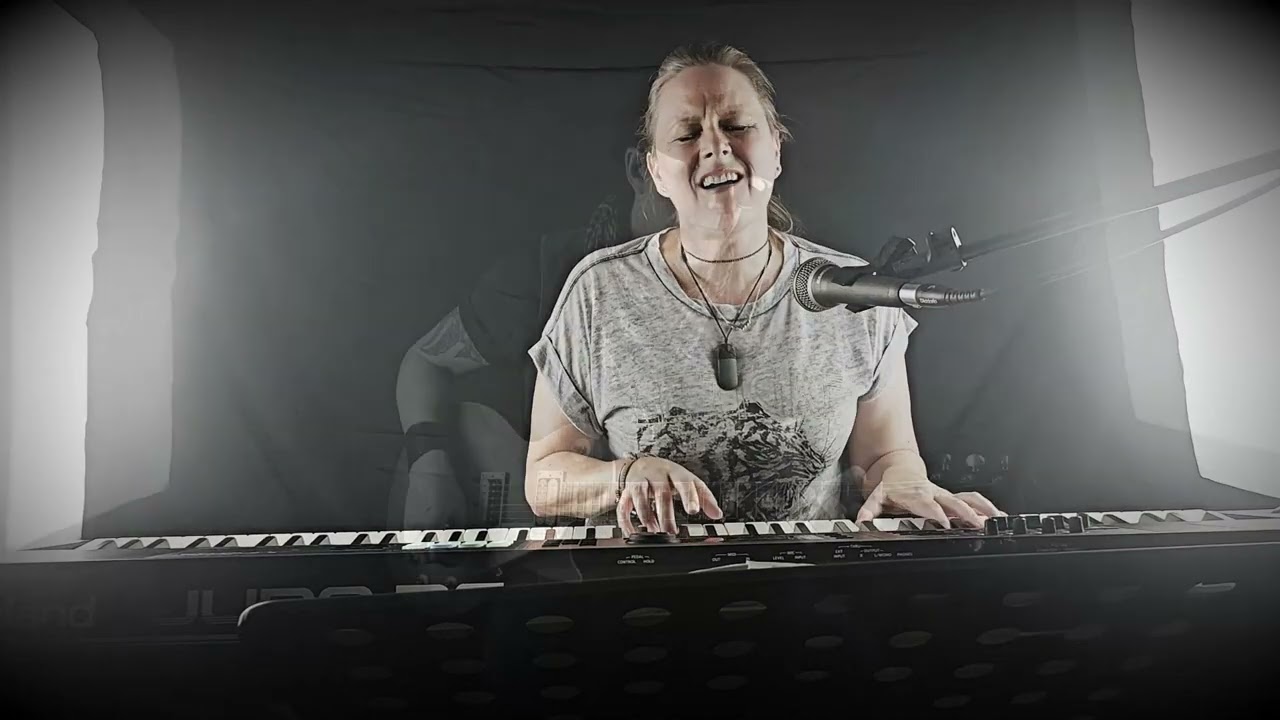 Liquid Chicken - Always Remember Us This Way (Lady Gaga Cover)