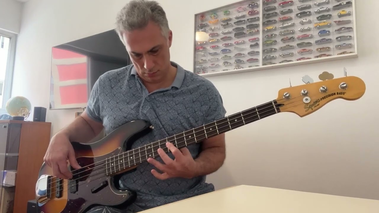 Far Far Away - Slade bass cover