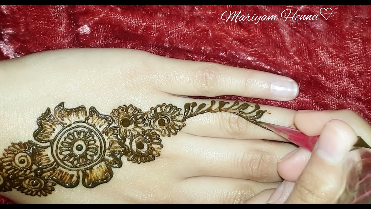Simple Henna Design on Hand &hearts;️ #henna #hennalovers #hennatattoo
