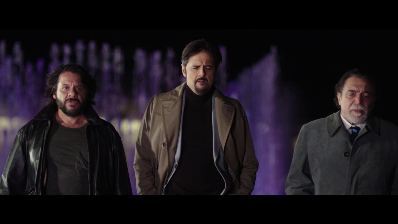 NATALE A LONDRA DIO SALVI LA REGINA - TRAILER HD