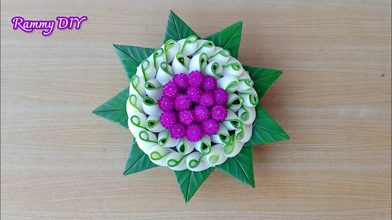 กระทงมะละกอใบตองแบบง่าย ep.95 How to make a papaya banana leaf krathong. Loy Kratong Festival
