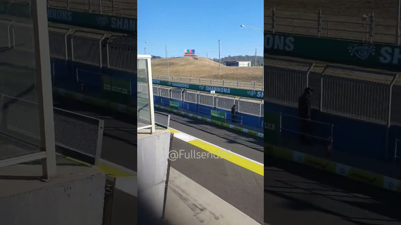 #b6hr #radical #sr3 (I think) smoking into #t1 at #mountpanorama #bathurst #nsw #australia #racecar