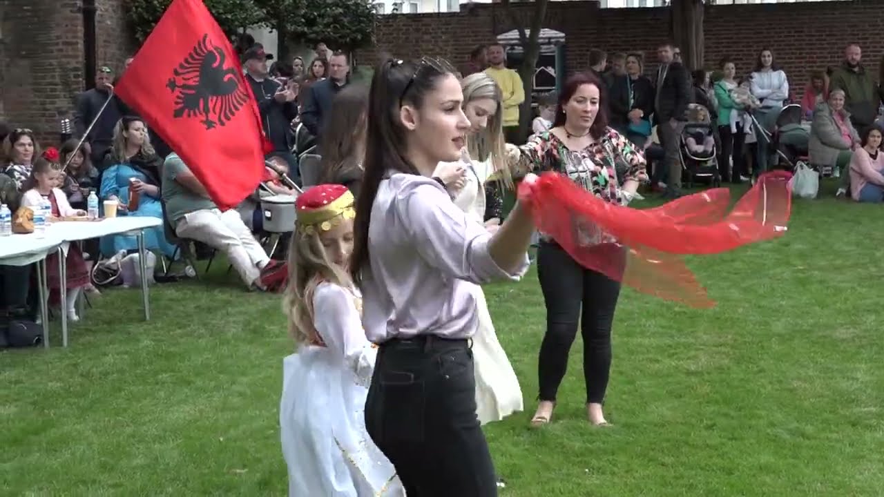 Dhurata Alia   Kolazh Kengesh