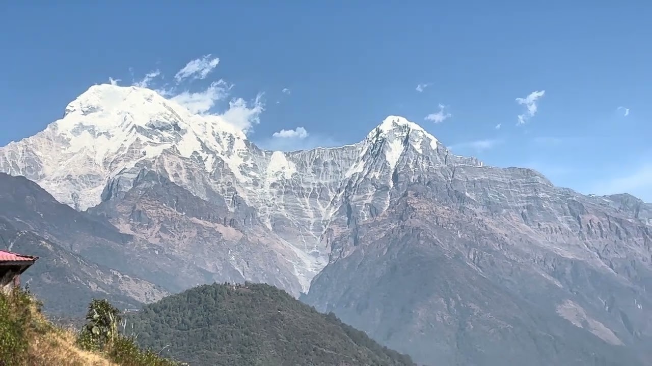 Gandruk-Nepal-Mountain View-Annapurna south