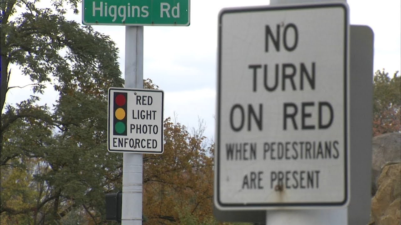 Rosemont red light camera makes millions of dollars; some drivers say it's a trap