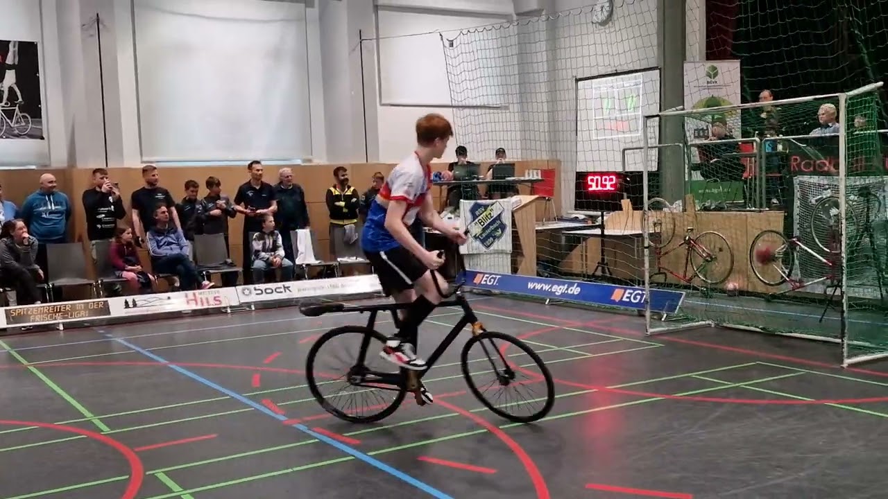 Speedtrack beim Radball - 4m Schießen