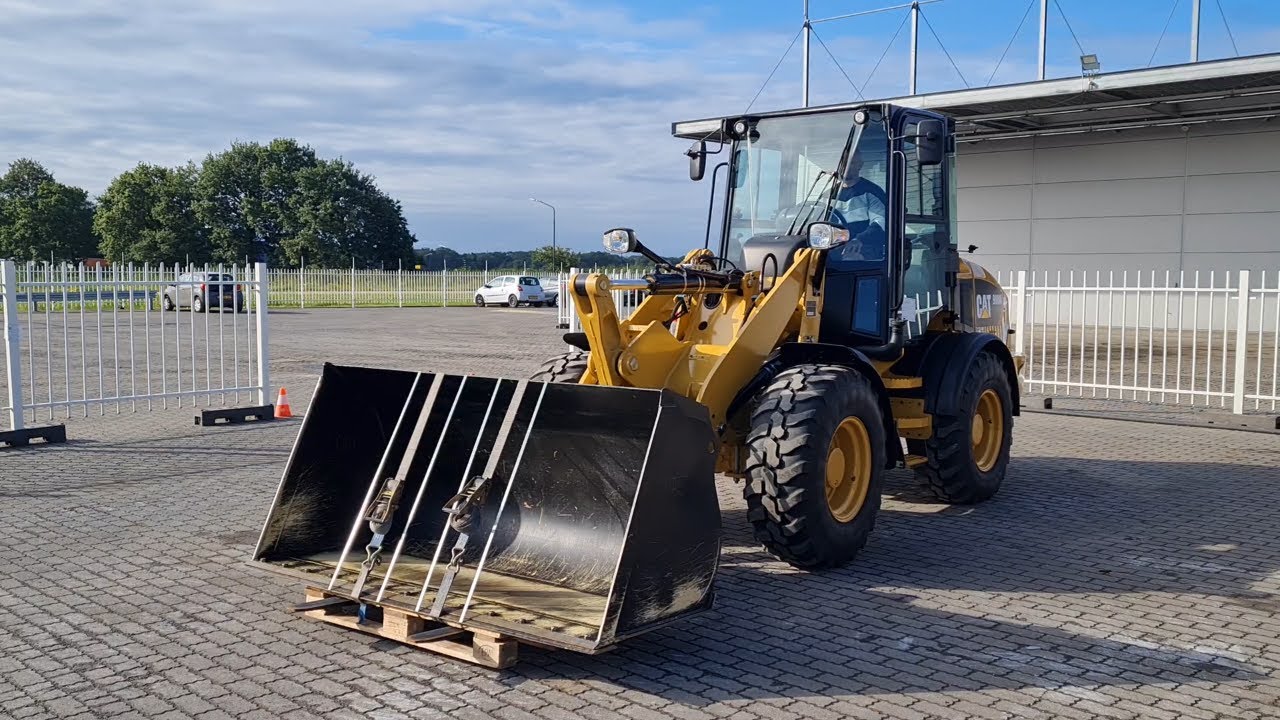 70151241 Caterpillar 908M