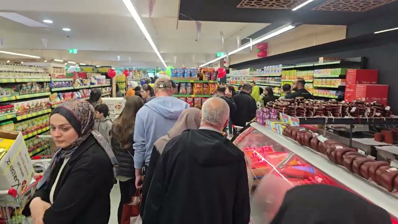 Mega market den muhteṣem açılıṣ.. 2025 