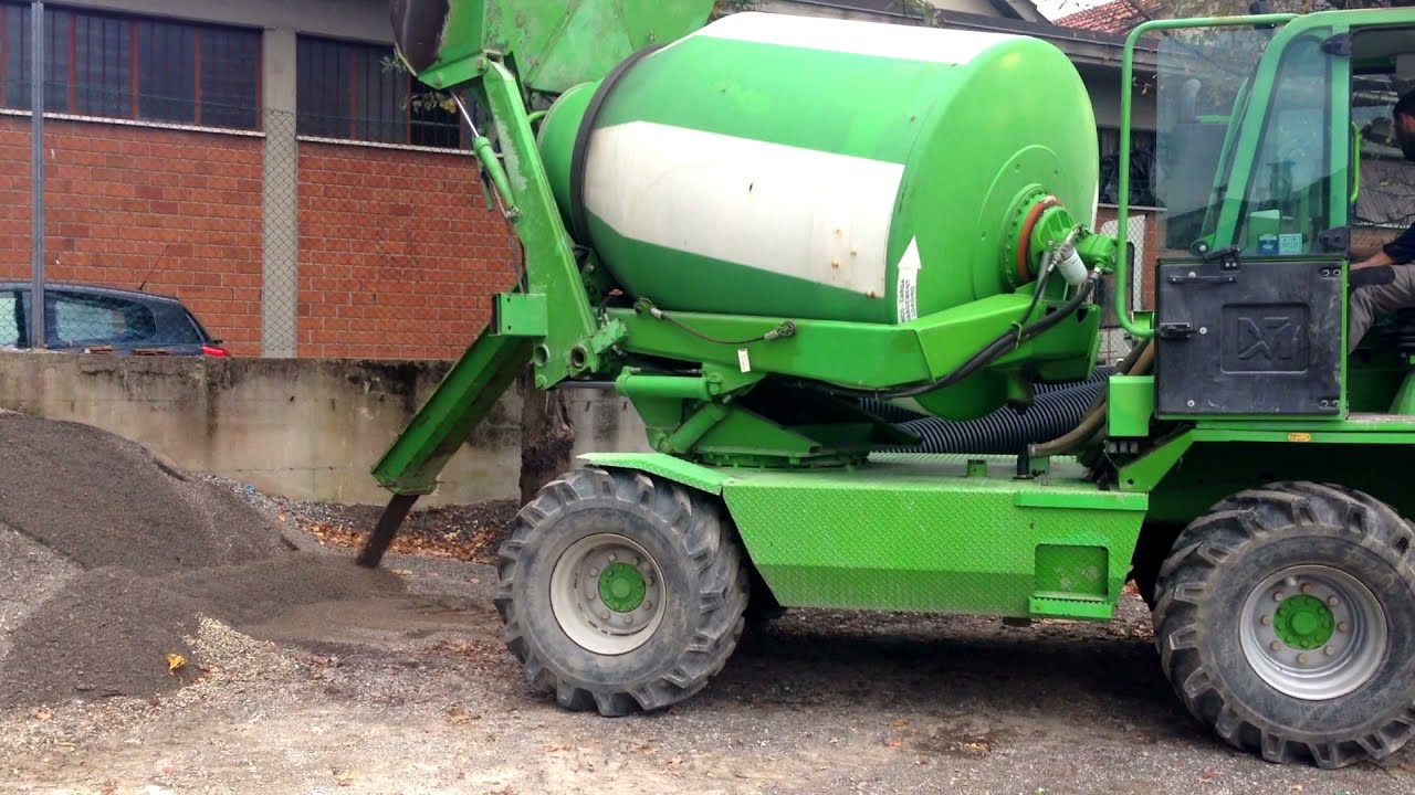 Autobetoniera Merlo DBM 3500 EV