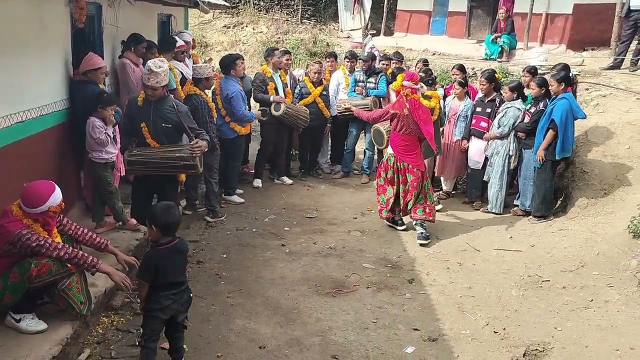 2081 sal ko bhailo. देउसी भैलो।