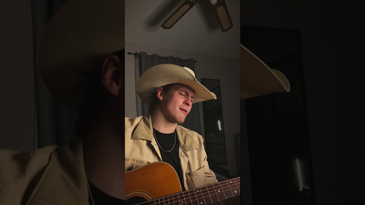 My favorite neon song&hellip; whats yalls? #country #neon #neonmoon #brooksanddunn