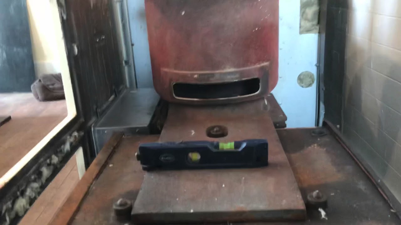 14 AGA Legacy stove assembly