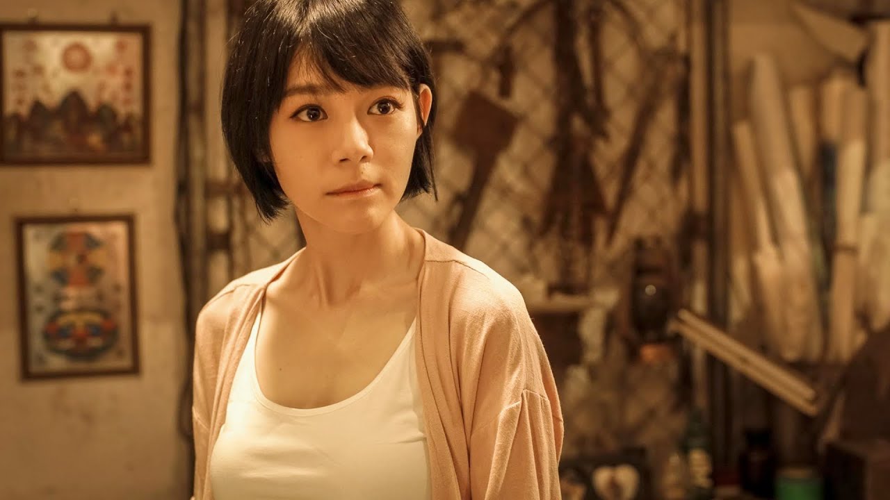 這才是真正的美女僵尸！小夥遭僵尸偷襲，被咬後才發現對方是萌妹，忍不住把她帶回家，換上新衣服太可愛了！