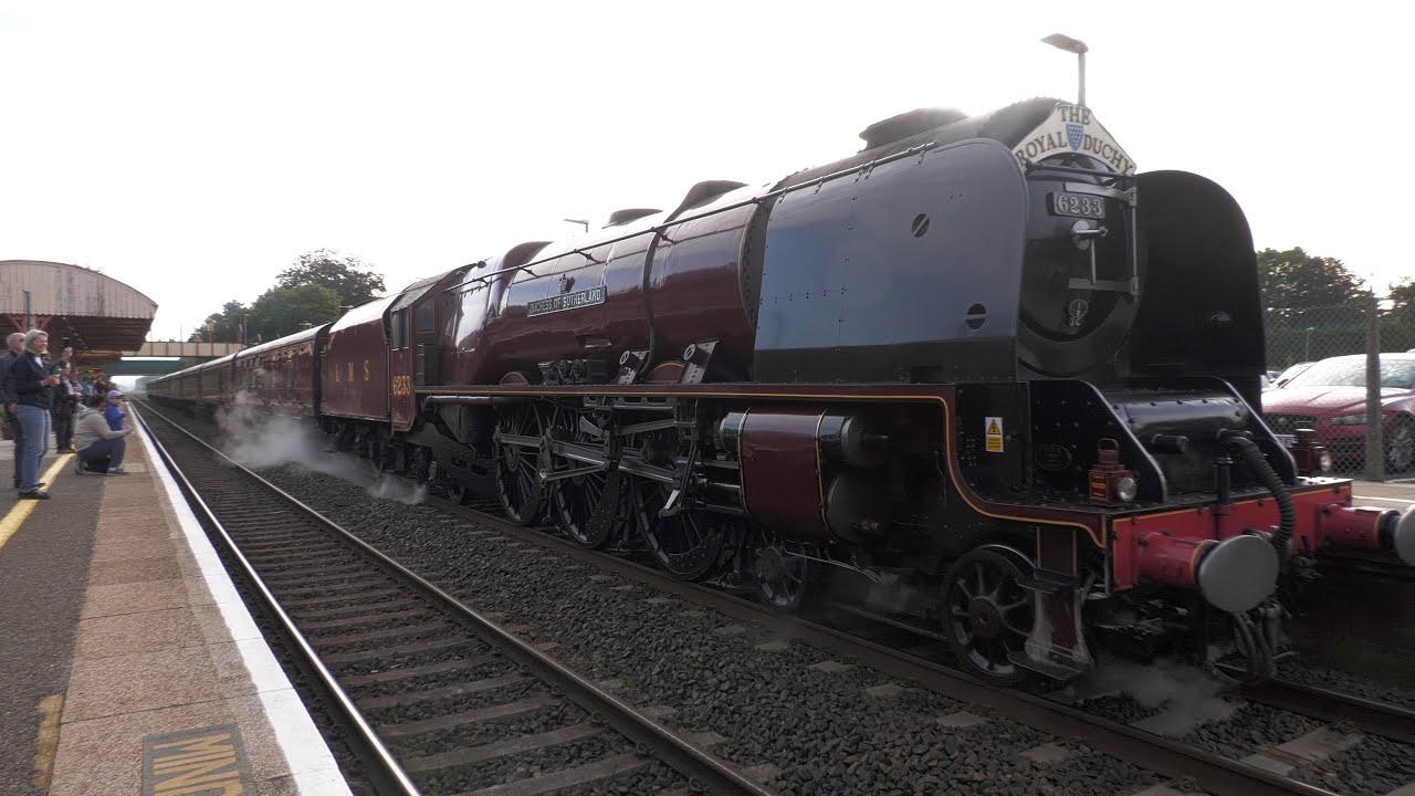 6233 Duchess of Sutherland at Yatton Station with 