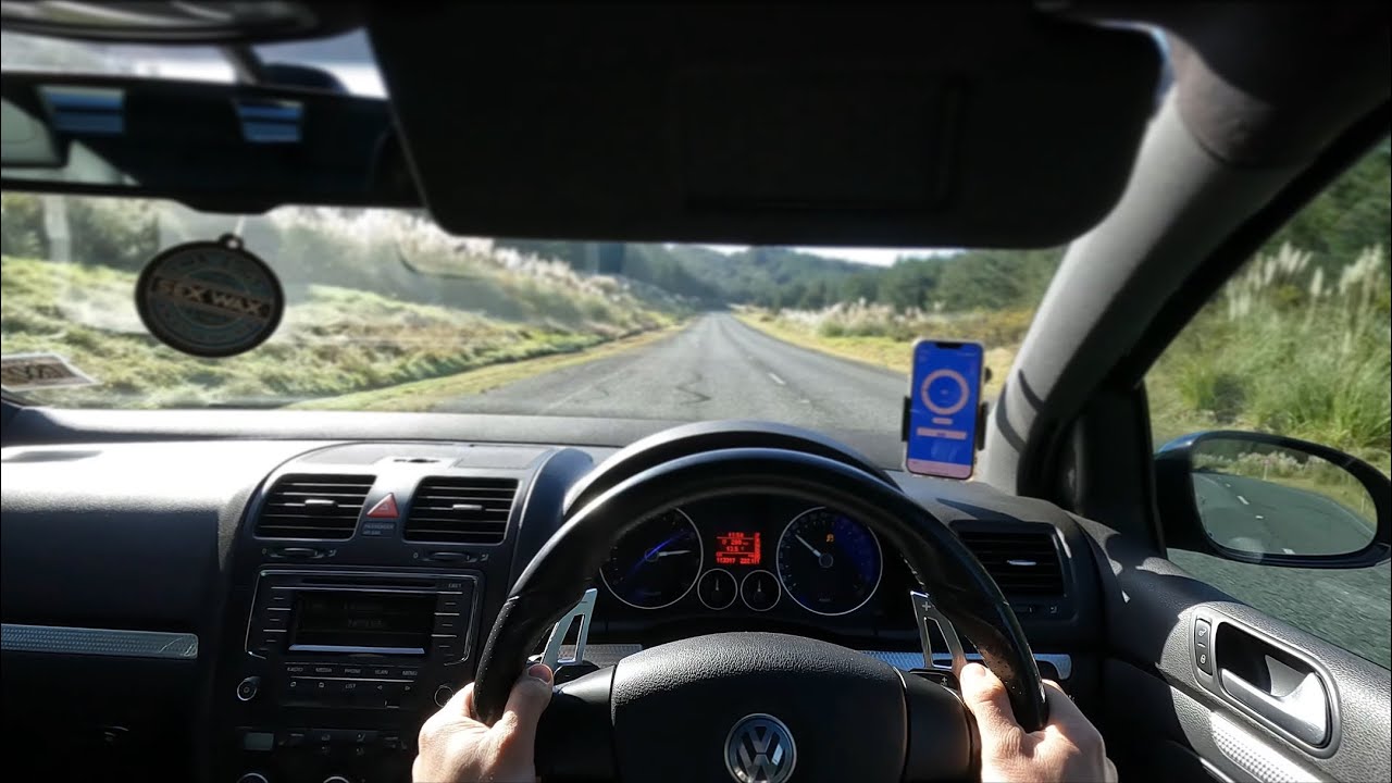 POV drive in my LOUD Mk5 R32 - 0-100 launches