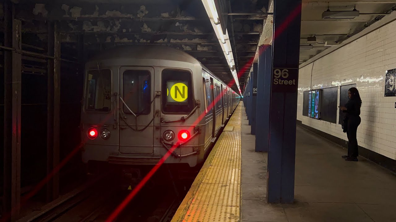 IND Central Park West Line: (A) (B) (C) (D) Trains @ 96th St (R46, R68, R68A, R160A-1, R179, R211A)
