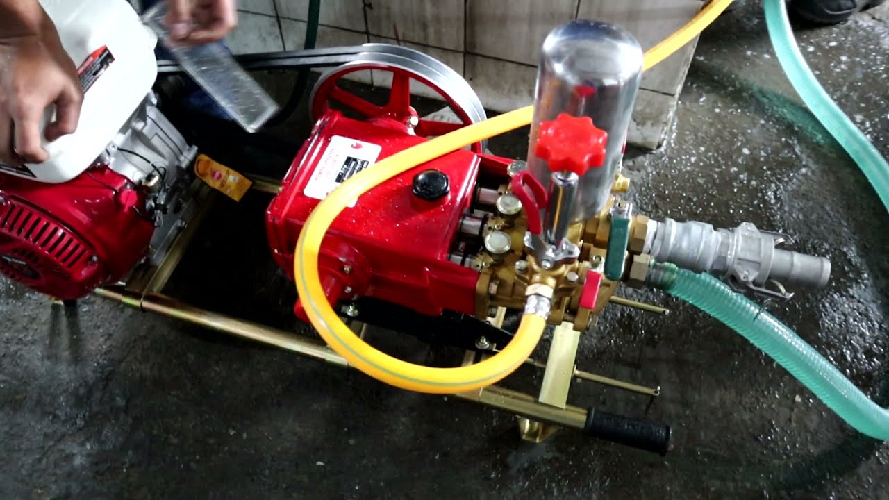 Estacionaria Con Motor Tracker 13 Hp y Bomba 120