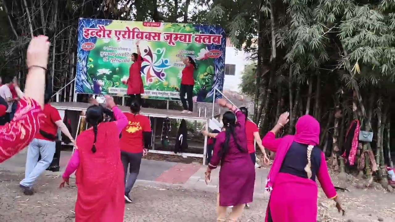 #youtubeshorts #viralmusic #jabwemet #exercise #dance #fitness 