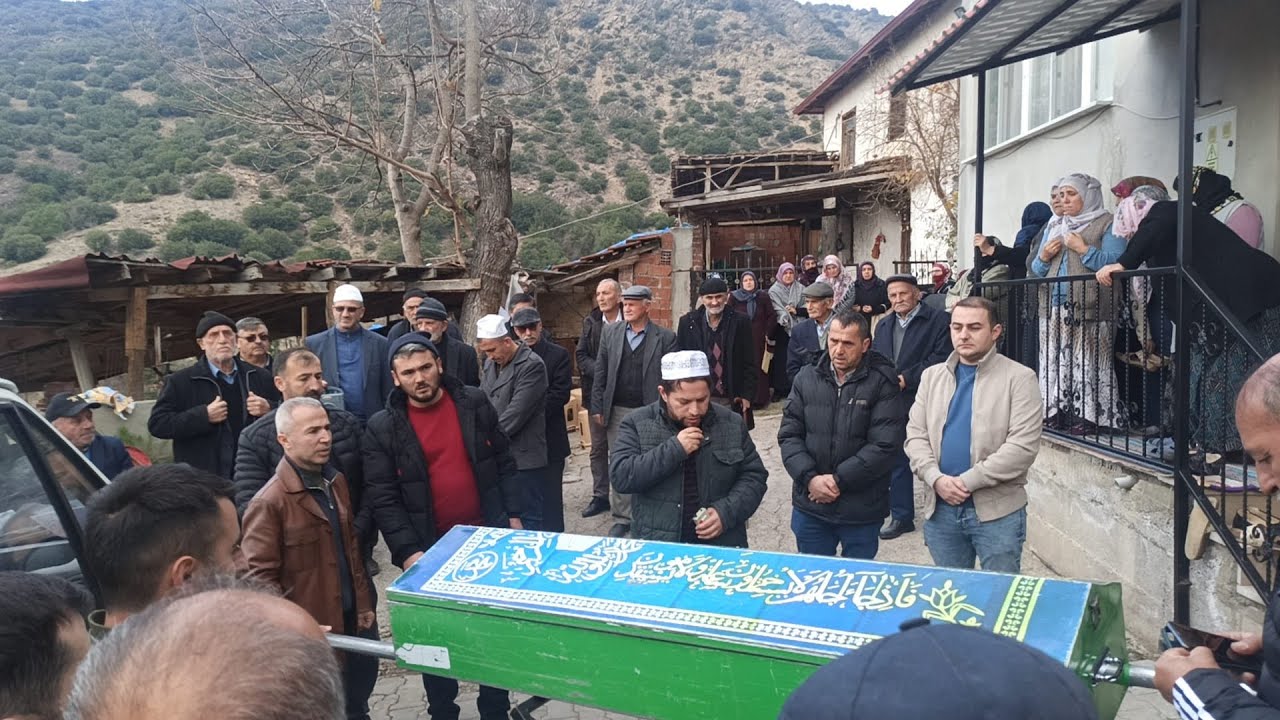 ERBAA BAĞPINAR KÖYÜ MECİT ARSLAN CENAZE MERASİMİ EVİN ÖNÜNDE HELALLEŞME 31 ARALIK 2023