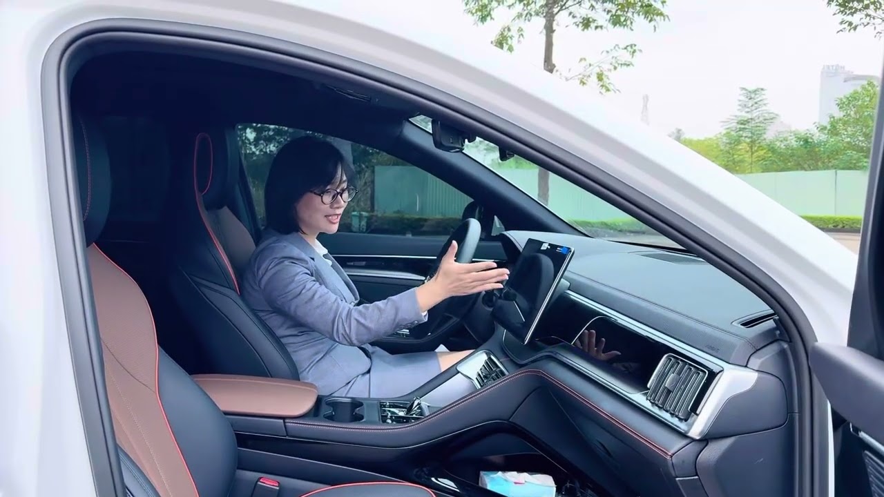 BYD Sealion 6 DM-I chính thức có giá mới