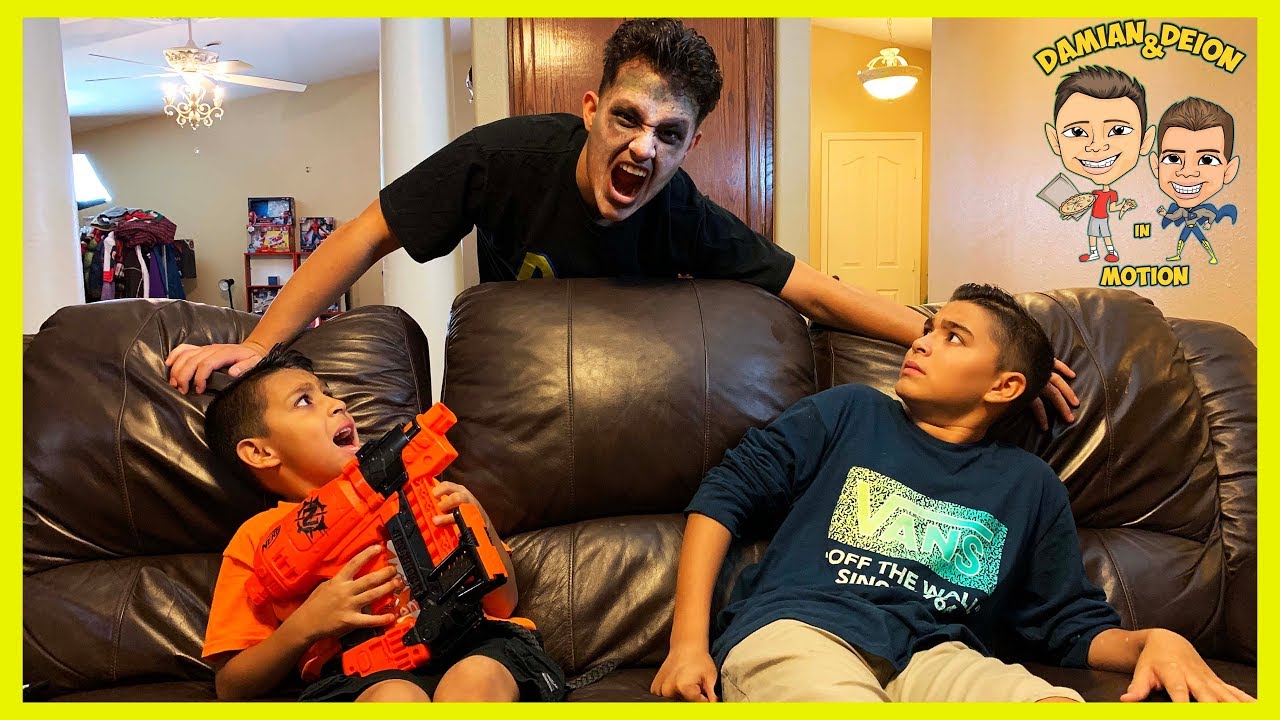 ZOMBIE BABYSITTER In Our House | D&D SQUAD BATTLES