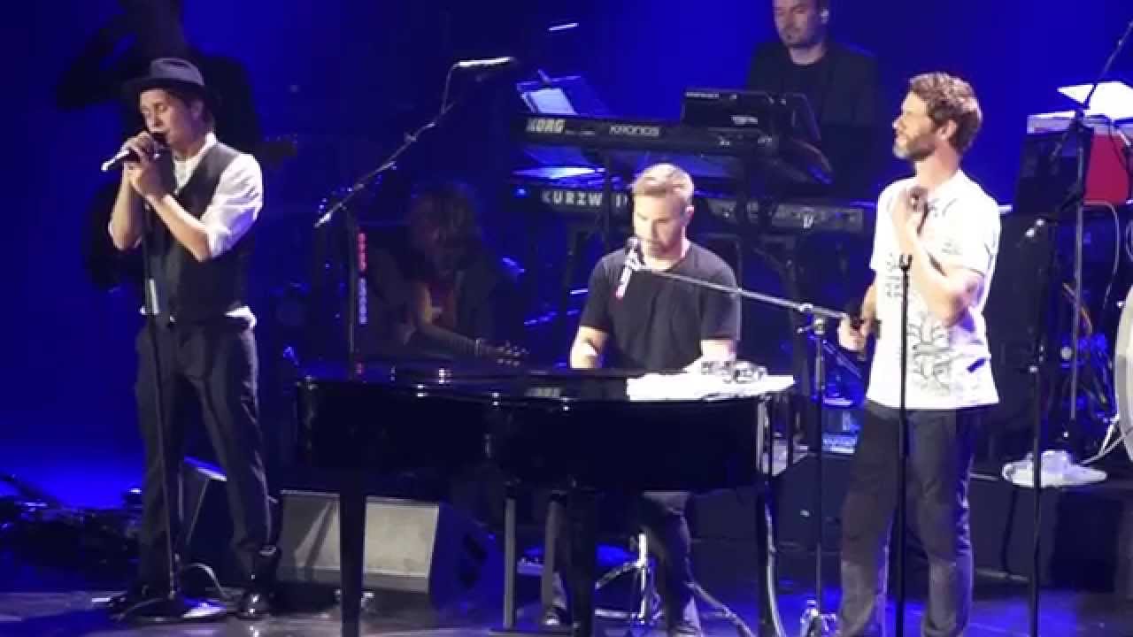 Take That Wear the rose O2 England Rugby world cup 2015