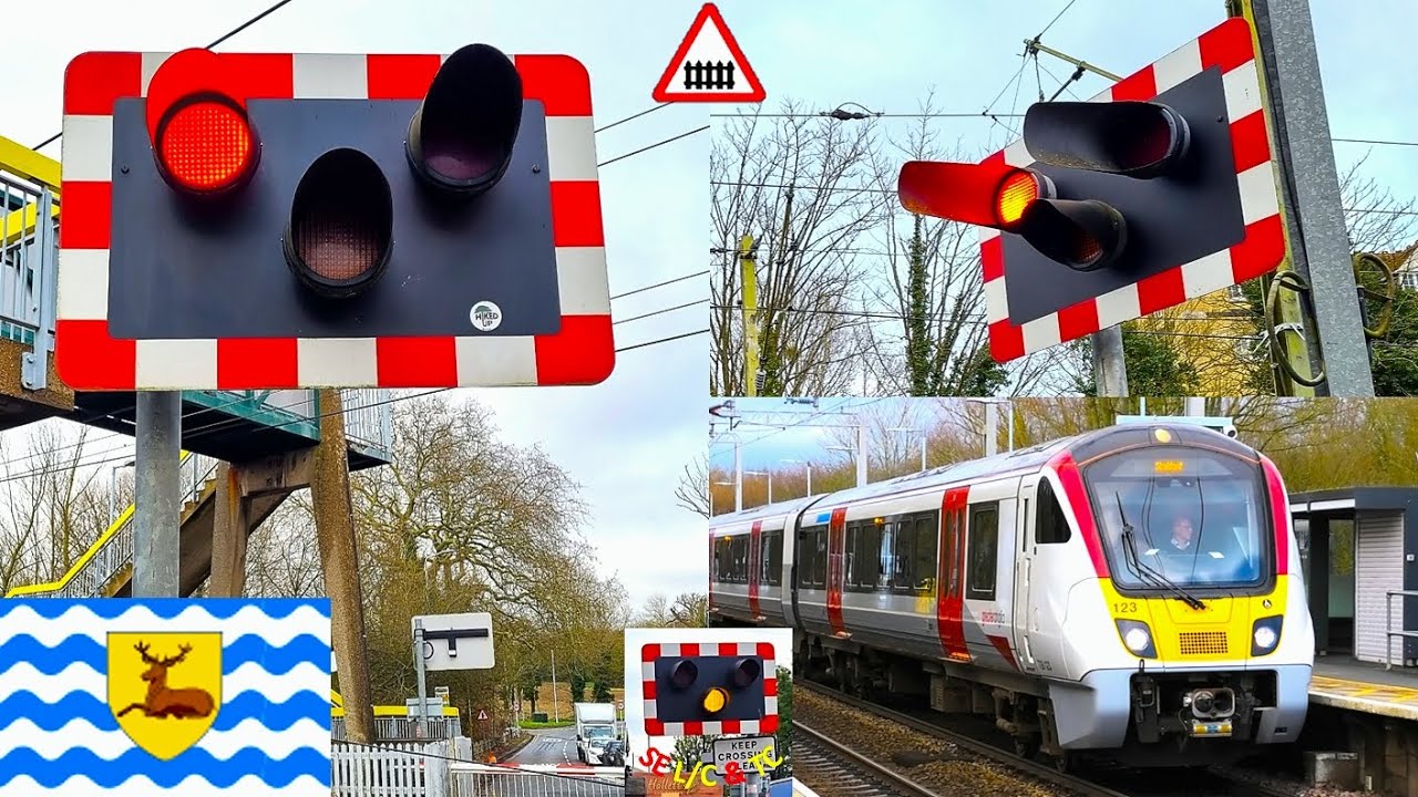 Sawbridgeworth Level Crossing, Hertfordshire