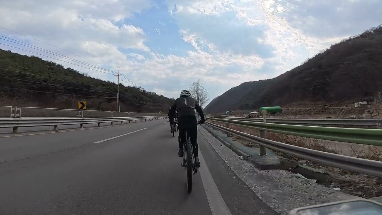 팀원바이오젠 싱글벙글 이로운한우 먹방후 복귀.#원바이오젠 #메디솝#mtb#아스팔트박치기 