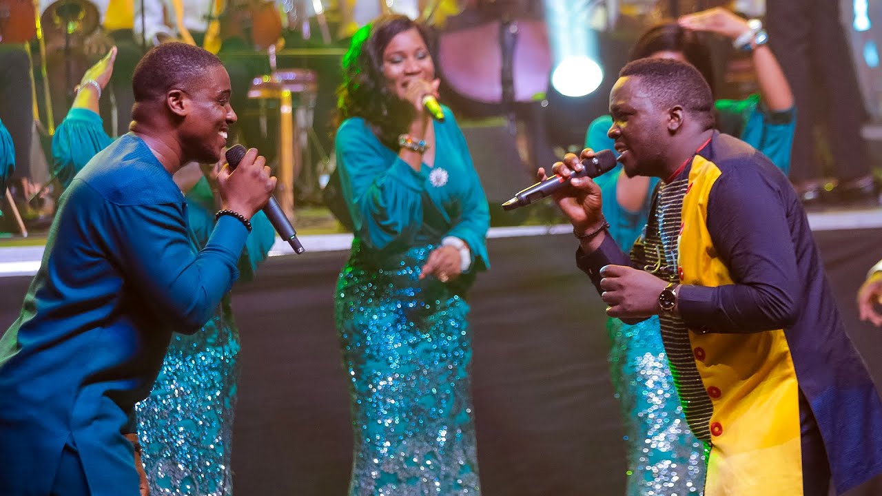 Mawuto Tetey - Ametakpola (feat. Luigi Maclean) LIVE