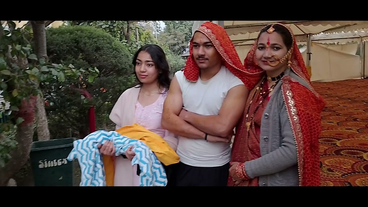हमारा टेंट कितना अच्छा लग रहा है, ⛺