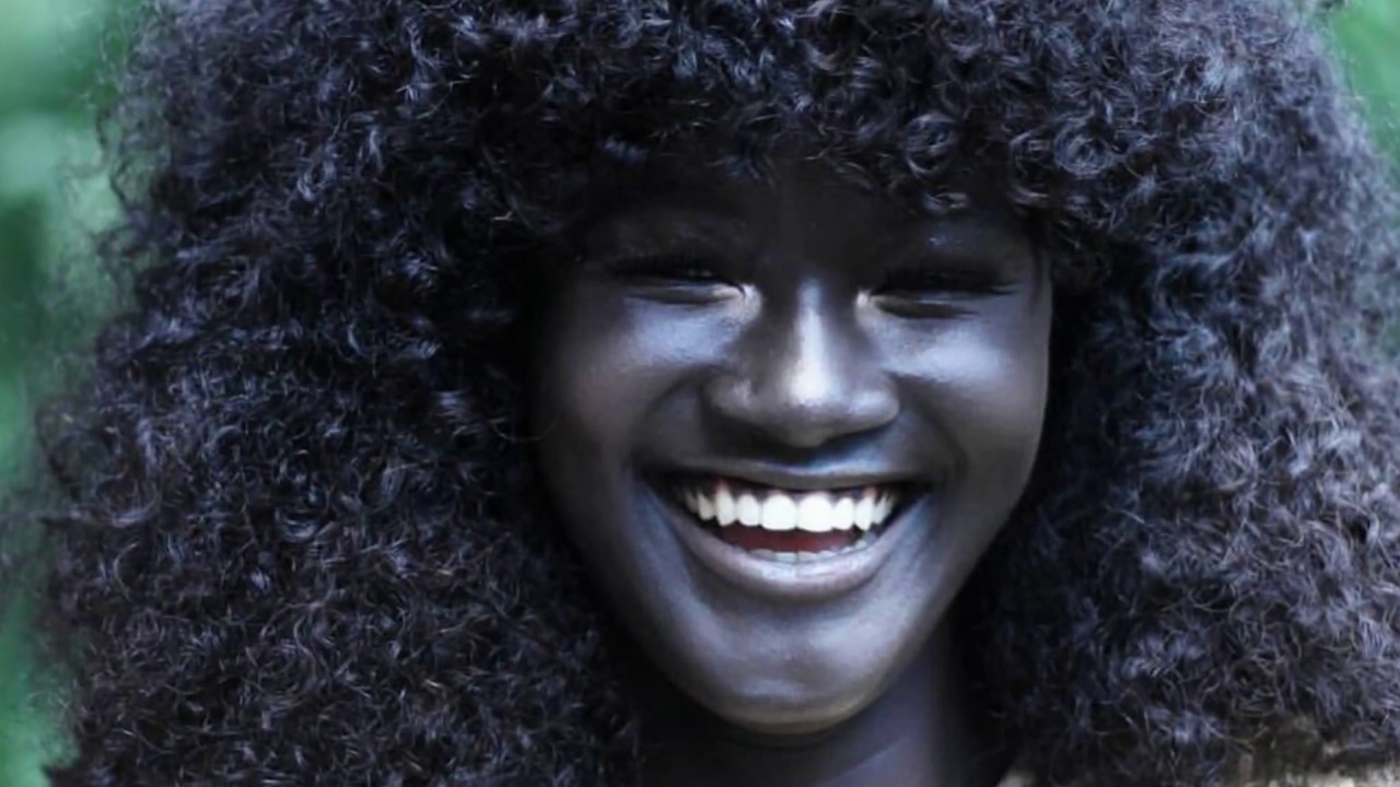 10 Women With Unique Beauty