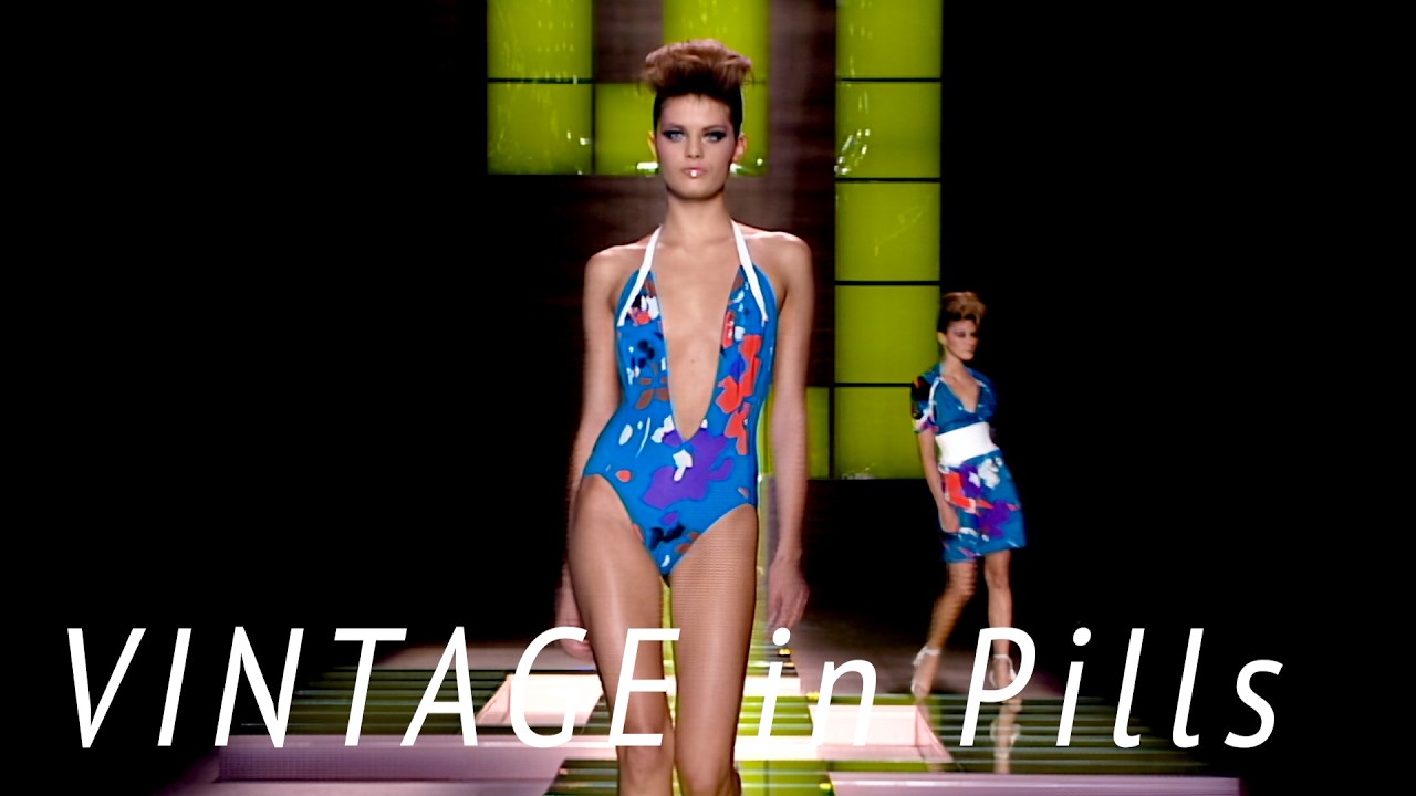 Vintage in Pills VERSACE Spring 2001 Milan - Fashion Channel