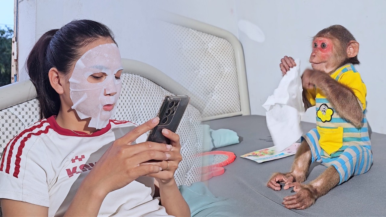 Copy Cutie! SU Funny Expression In Mom's Beauty Treatment!