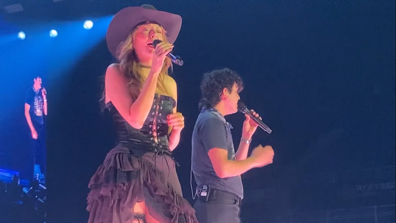 Flatland Cavalry & Kaitlin Butts - A Life Where We Work Out (live)