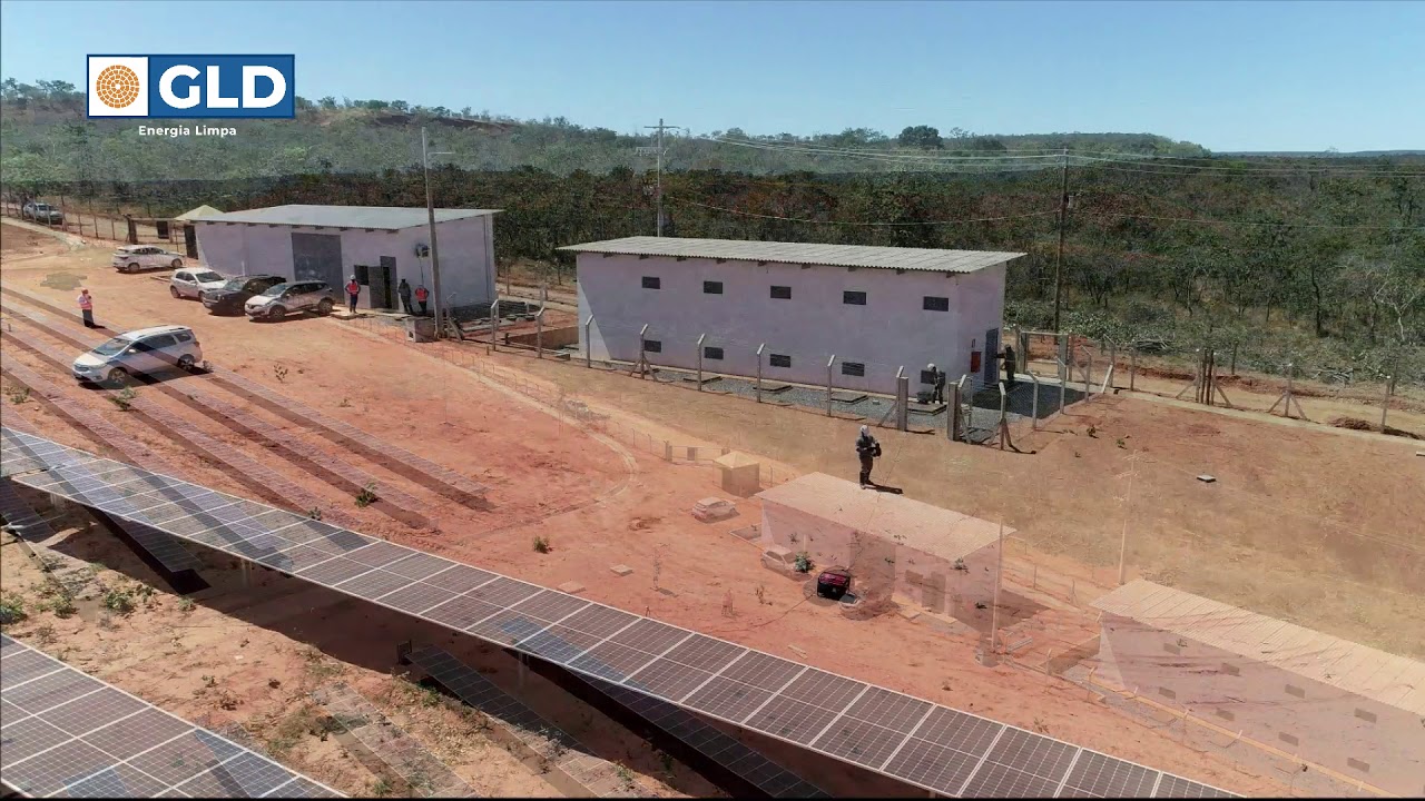 Operação de engenharia em usina solar