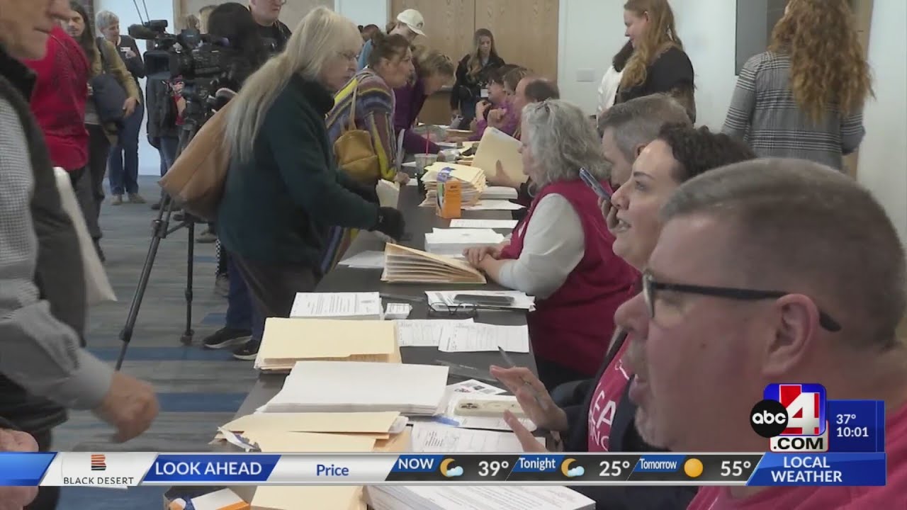 Labor unions gathering signatures to repeal controversial union bill