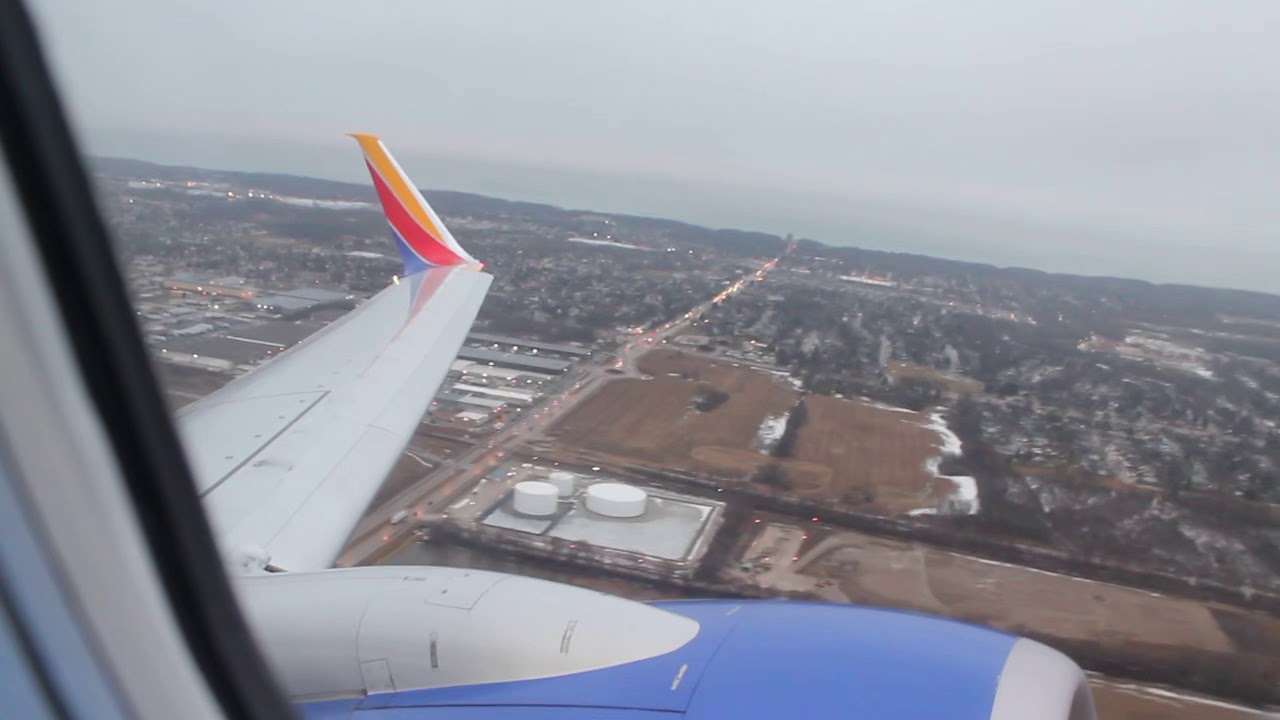 Takeoff from Milwaukee MKE southwest 737-800