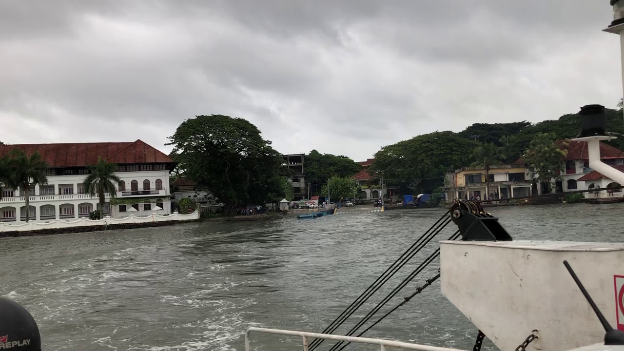 Fort Kochi to Vypin  RO-RO Jhankar Service