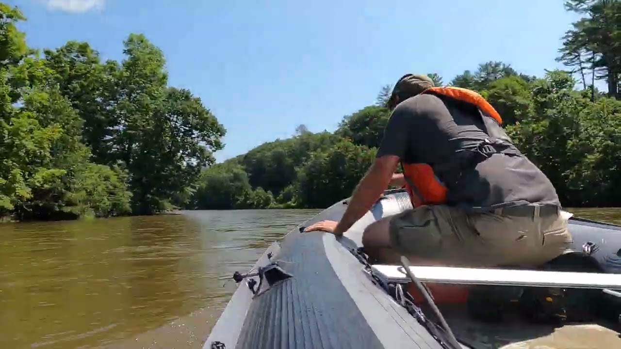 Boating from Bulls Bridge Dam to Falls Village Dam in the Saturn XHD330 with Suzuki 20hp Jet